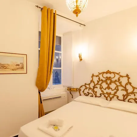 Joivy Ideal Flat Near Aquarium