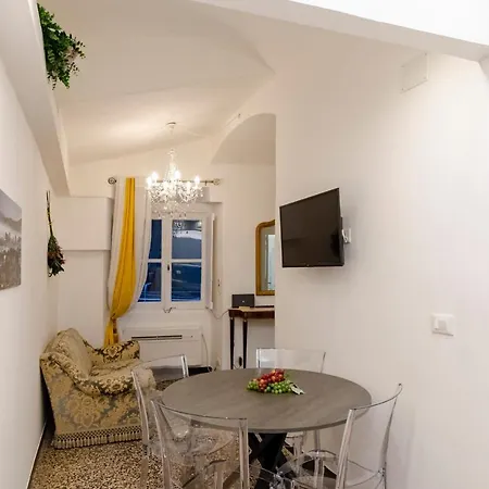 Joivy Ideal Flat Near Aquarium Apartment